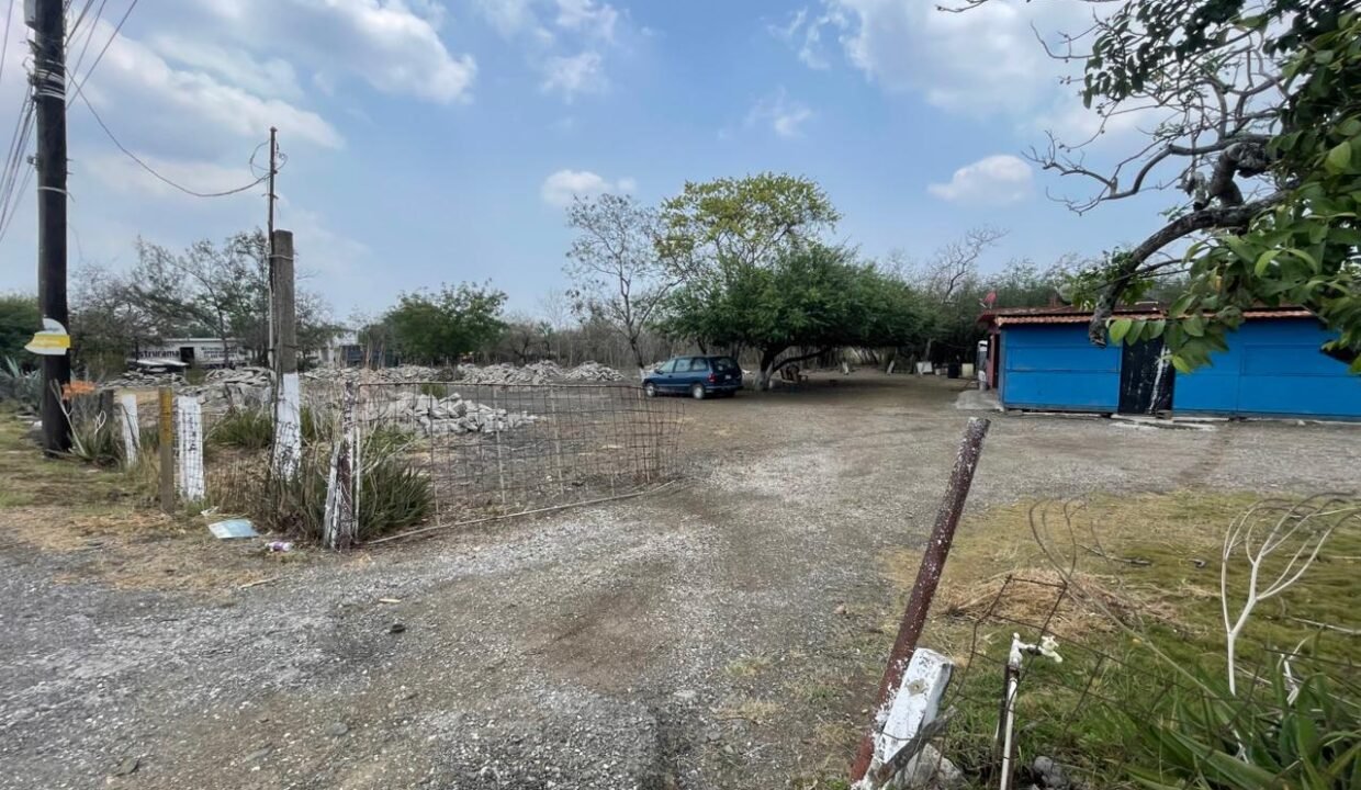 Entrada a terreno