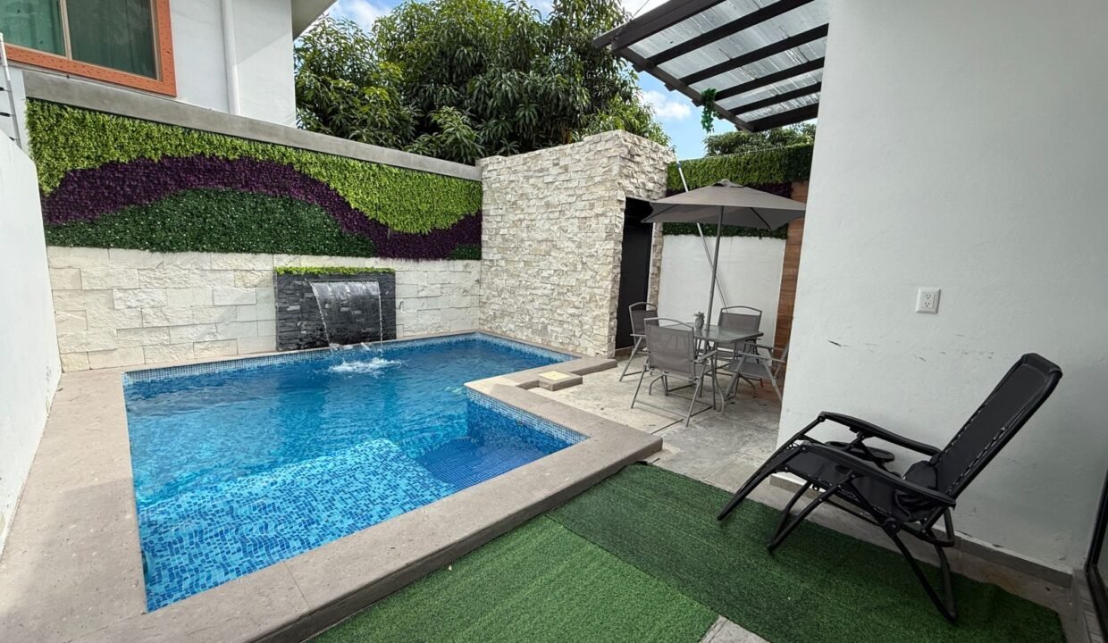 WhatsApp Image 2025-11-14 at 2.03.44 PM