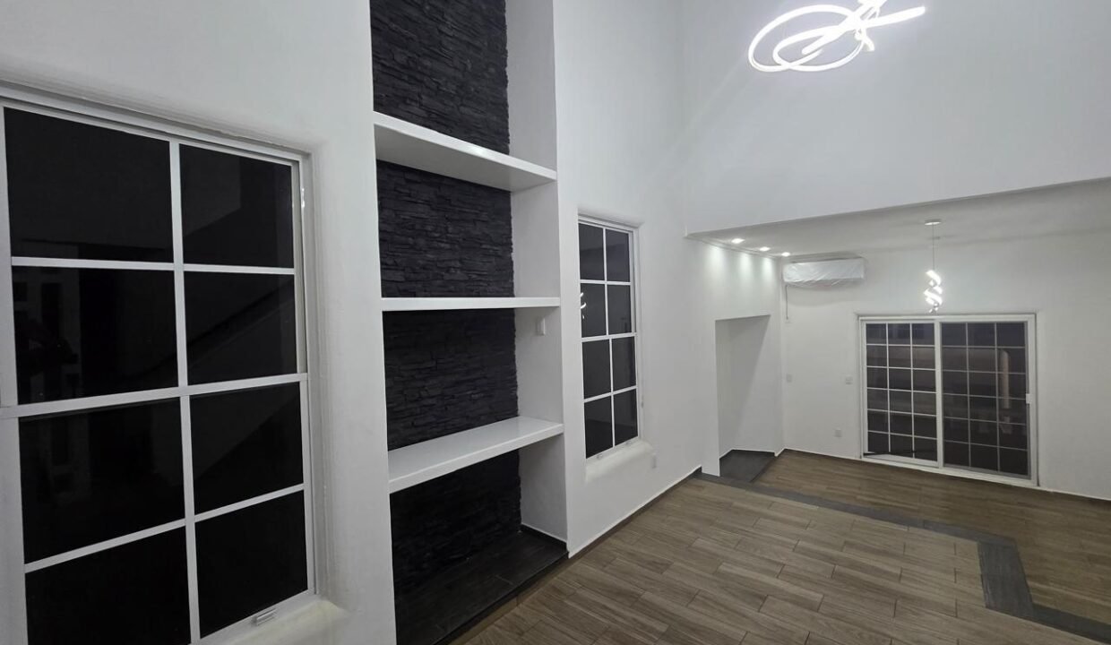 Sala (2)