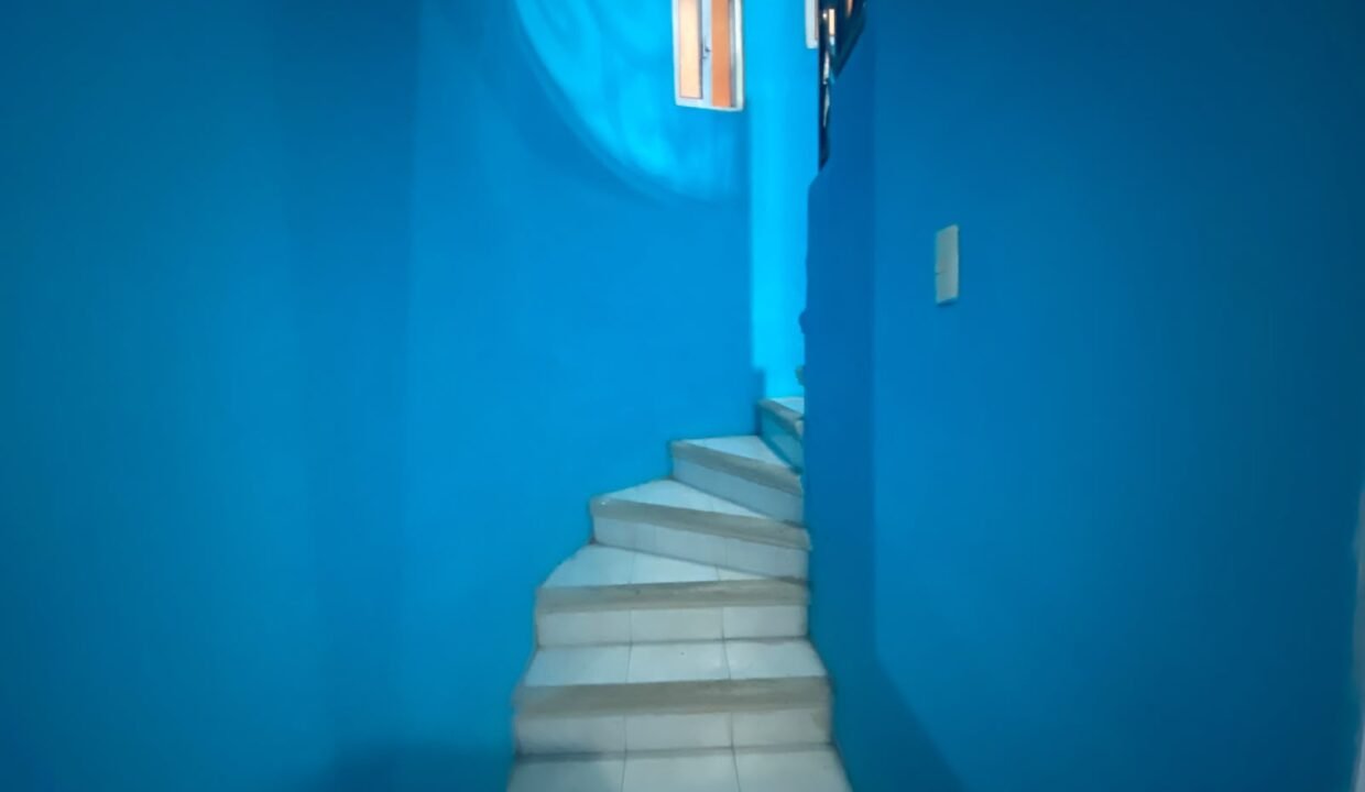 Escaleras (2)